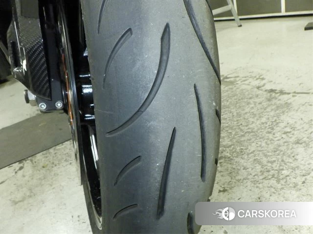 Suzuki GSX1300R HAYABUSA id 4205964 из Японии 9