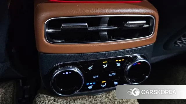 Genesis GV70 id 3788441 из Кореи 9