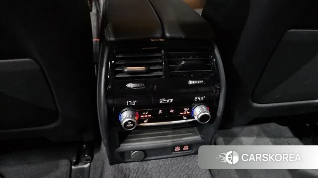 BMW 5 Series (G30) id 3428287 из Кореи 9