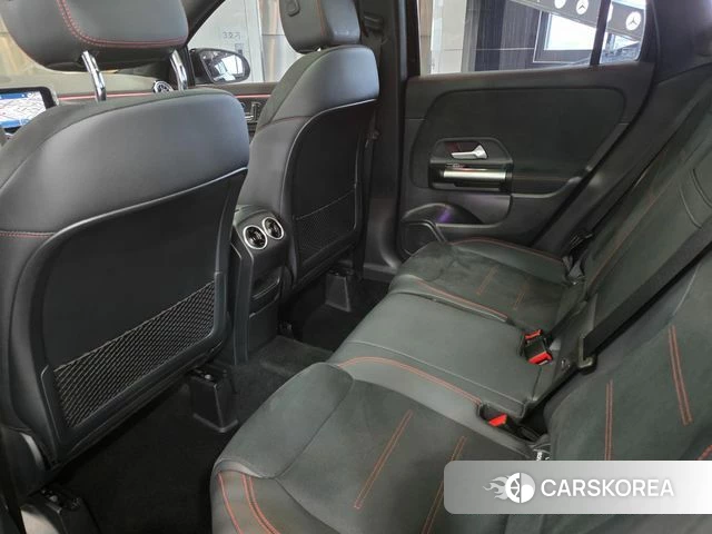 Mercedes-Benz GLA - Class H247 id 4201007 из Кореи 9