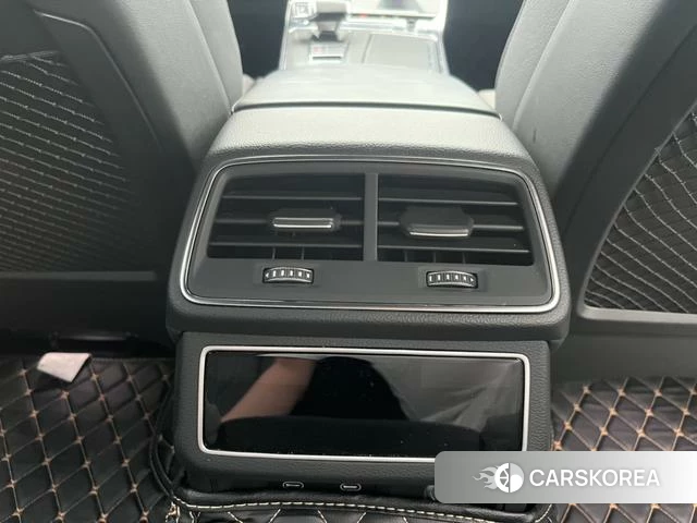 Audi A6L id 4300431 из Китая 9