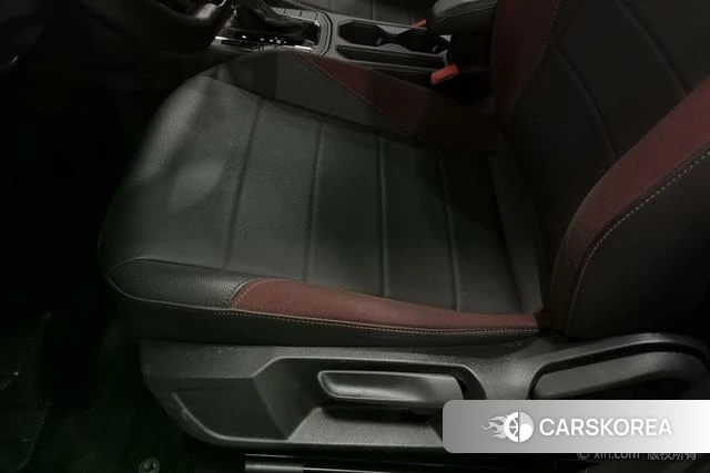 Volkswagen Bora id 4297654 из Китая 9