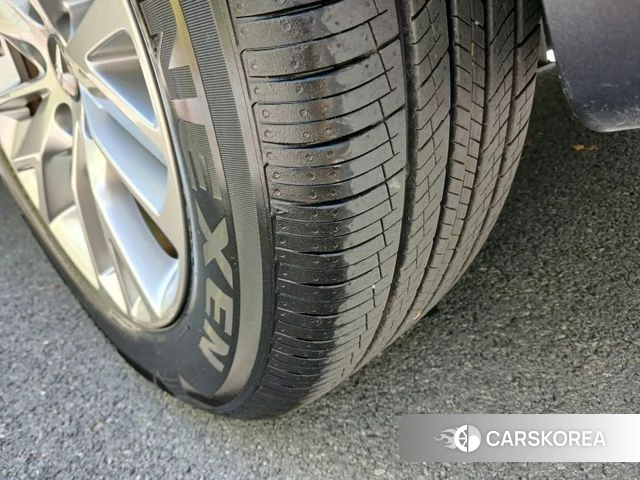 Genesis GV70 id 3954545 из Кореи 9