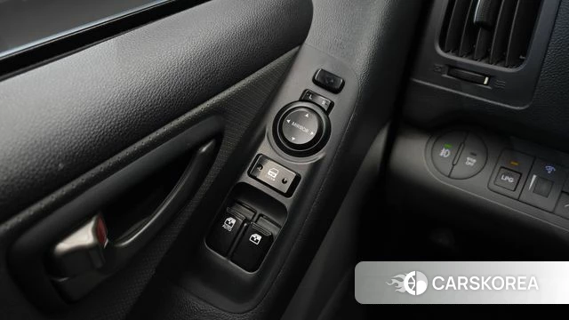 Hyundai The New Grand Starex id 3813852 из Кореи 9