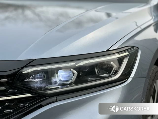 Volkswagen Passat id 4257956 из Китая 9
