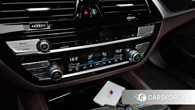 BMW 5 Series (G30) id 2963927 из Кореи 9