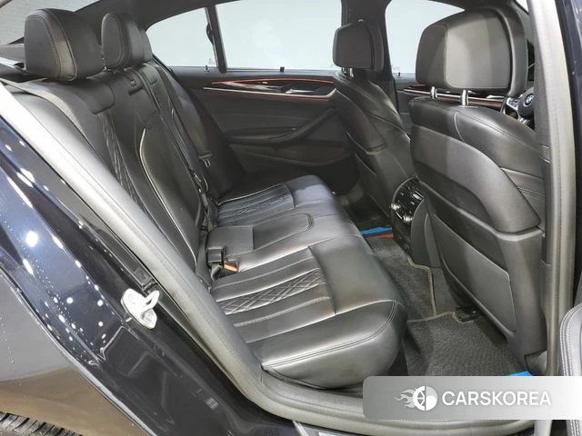 BMW 5 Series (G30) id 4351027 из Кореи 9