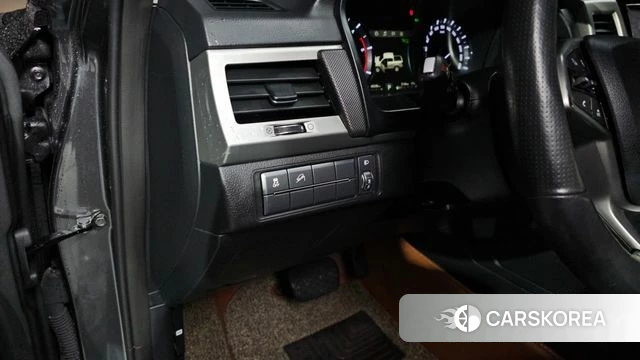 Ssangyong Rexton Sports id 3911937 из Кореи 9