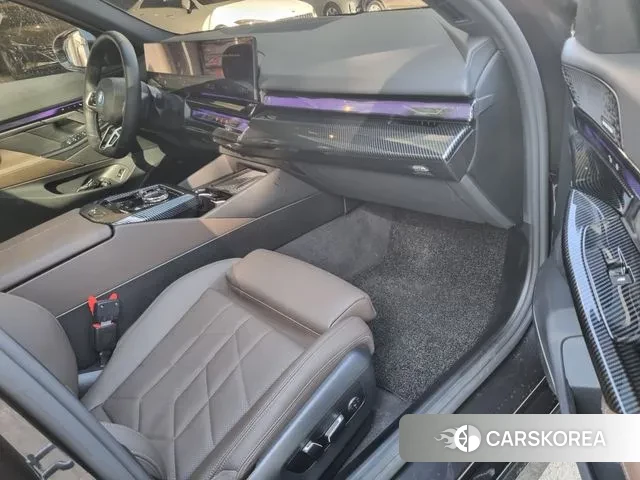 BMW i5 (G60) id 3599422 из Кореи 9