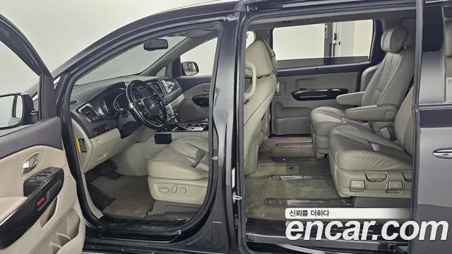 Kia The New Carnival id 2912226 из Кореи 9