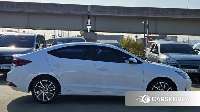 Hyundai The New Avante AD id 3583254 из Кореи 9