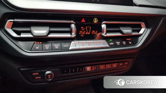 BMW 1 Series (F40) id 3696845 из Кореи 9