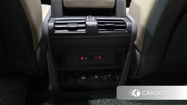 Land Rover Defender (L663) id 4283244 из Кореи 9