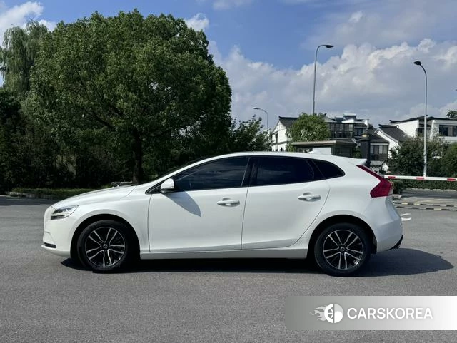Volvo V40 id 4242538 из Китая 9