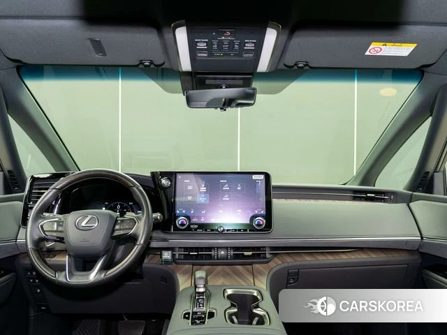 Lexus LM id 4277043 из Китая 9