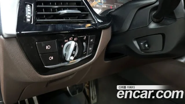 BMW 5 Series (G30) id 2854971 из Кореи 9