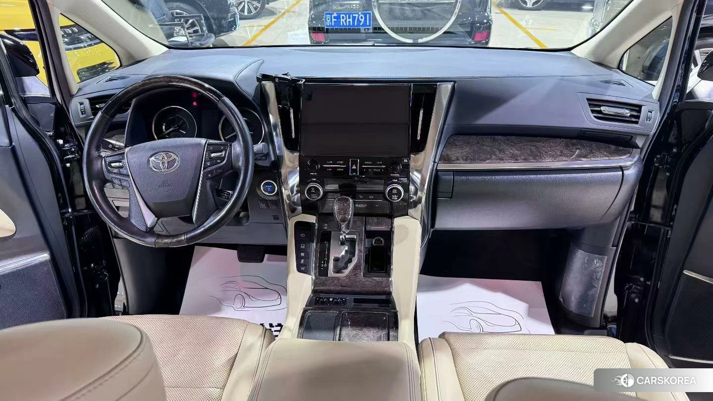 Toyota Elfa id 4512717 из Китая 9