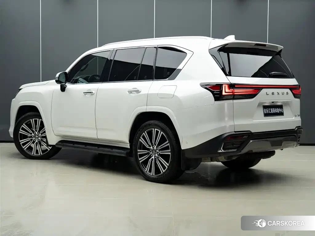 Lexus LX id 4547971 из Китая 10