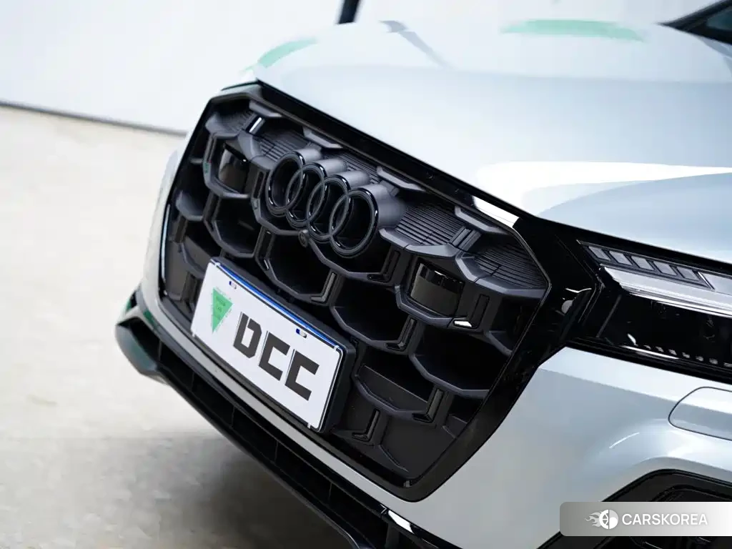 Audi SQ7 id 4601742 из Китая 9