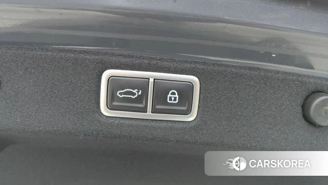 Hyundai Grandeur (GN7) id 4893247 из Кореи 9
