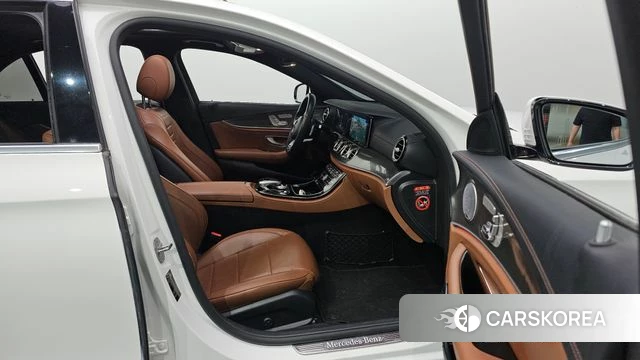 Mercedes-Benz E-Class W213 id 4318405 из Кореи 9