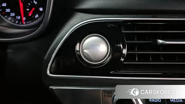 Genesis G70 id 3464887 из Кореи 9