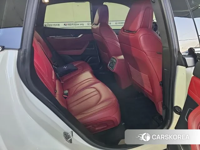 Maserati Levante id 3551850 из Кореи 9