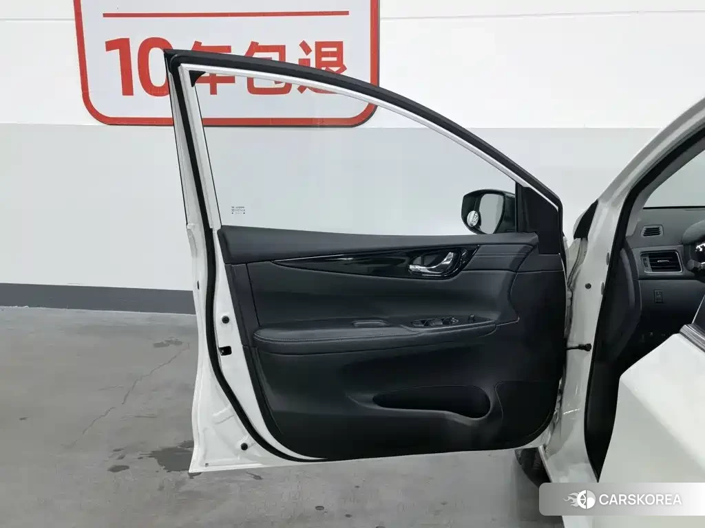 Nissan Tiida id 4600347 из Китая 9