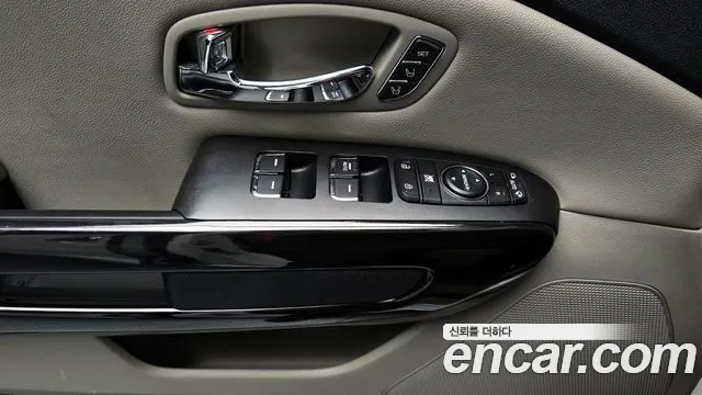 Kia The New Carnival id 2390392 из Кореи 9