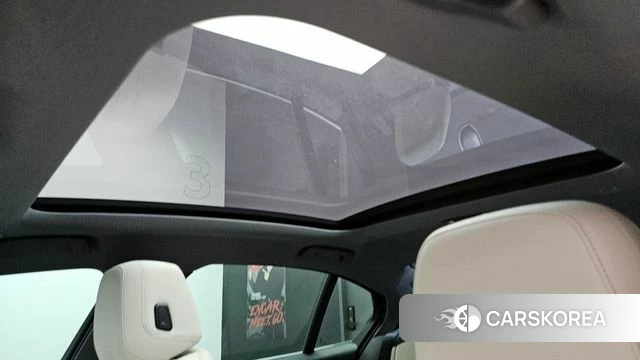 BMW 5 Series (G60) id 3921621 из Кореи 9