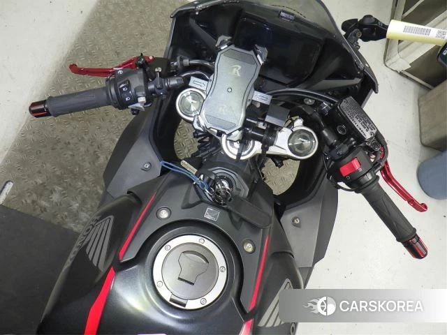 Honda CBR650R id 3947009 из Японии 9