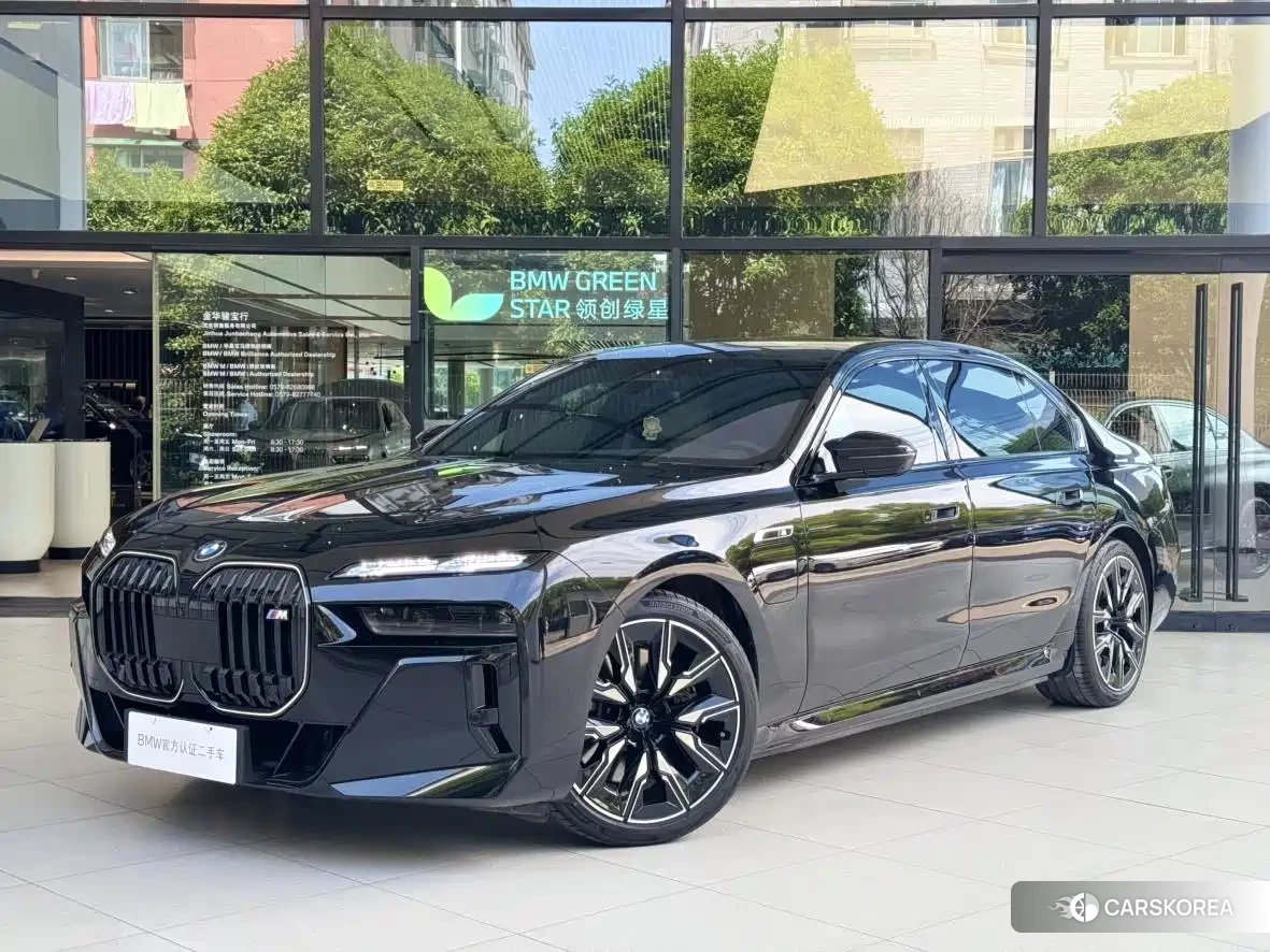 BMW i7 M70L id 4559768 из Китая 9