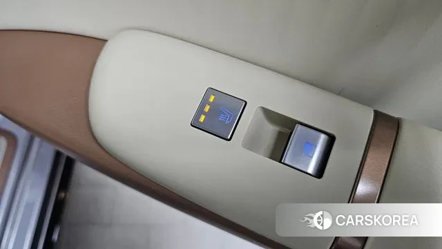 Hyundai Grandeur Hybrid (GN7) id 3467306 из Кореи 9