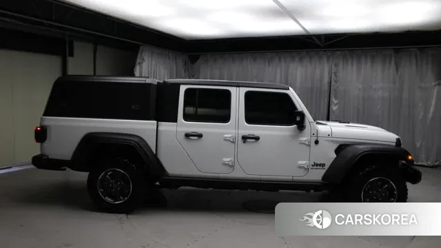 Jeep Gladiator (JT) id 3384628 из Кореи 9