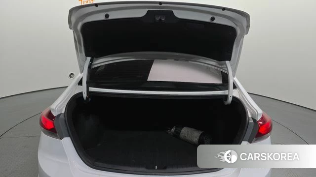 Hyundai Avante AD id 4551963 из Кореи 9