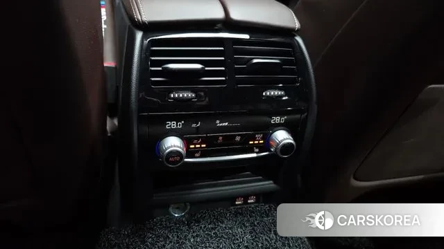 BMW 5 Series (G30) id 3659702 из Кореи 9