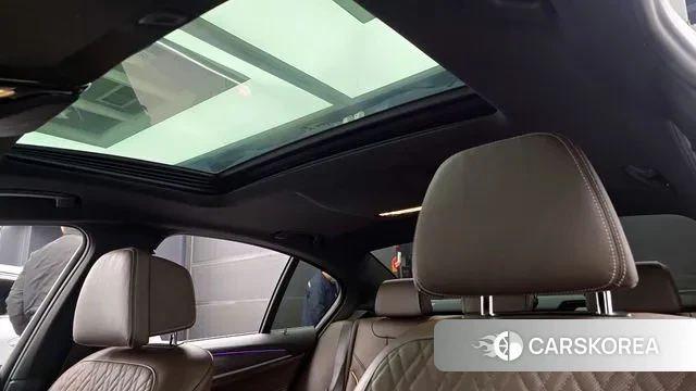 BMW 5 Series (G30) id 3444046 из Кореи 9