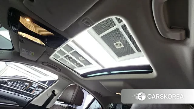 BMW 5 Series (G30) id 3660765 из Кореи 9