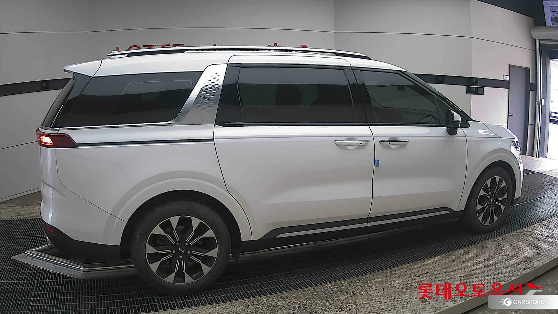 Kia Carnival id 3875736 из Кореи 9