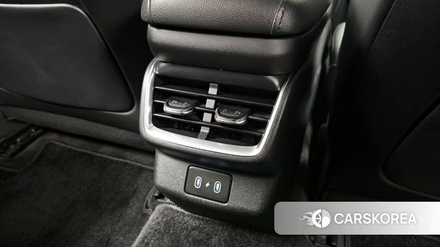 Hyundai Grandeur Hybrid (GN7) id 3891882 из Кореи 9