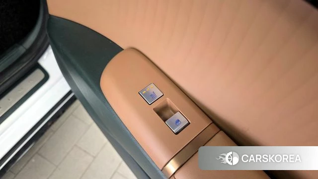 Hyundai Grandeur Hybrid (GN7) id 3891359 из Кореи 9