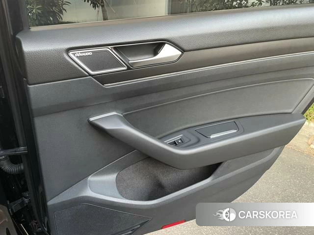 Volkswagen Magotan id 4297286 из Китая 9
