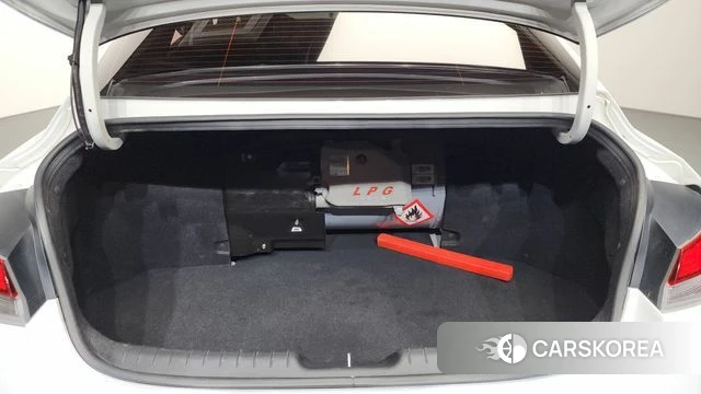 Hyundai Avante (CN7) id 3897539 из Кореи 9