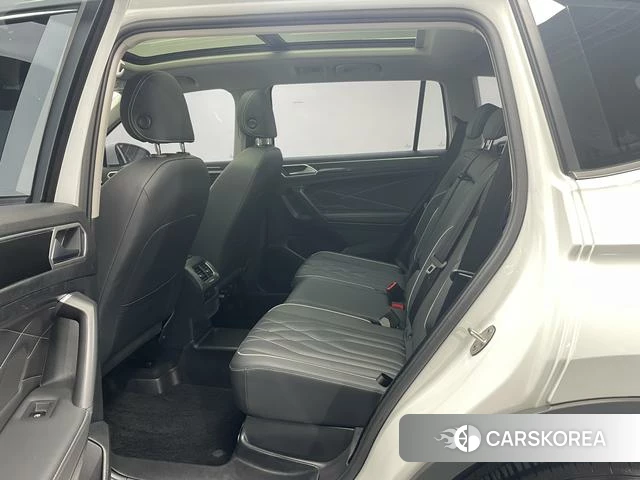 Volkswagen Tiguan L id 4262075 из Китая 9