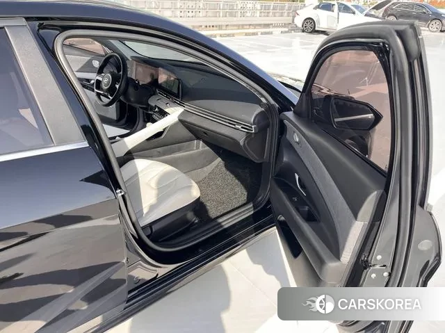 Hyundai Avante (CN7) id 3340967 из Кореи 9