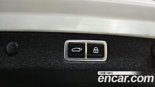 Hyundai Grandeur (GN7) id 2612118 из Кореи 9