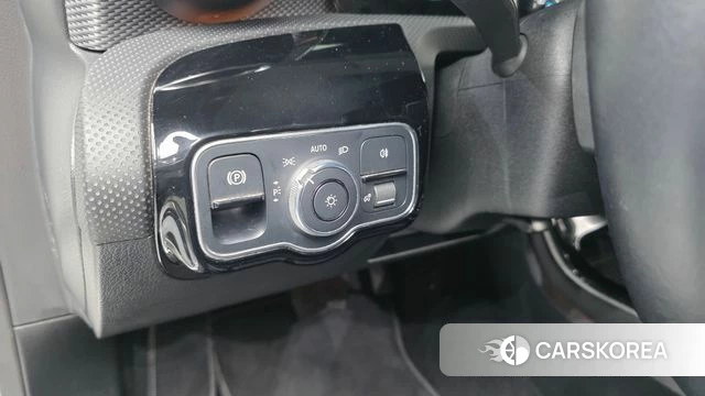 Mercedes-Benz A-Class W177 id 3839952 из Кореи 9