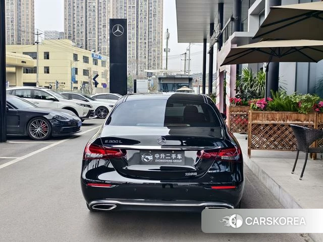 Mercedes-Benz E-class id 4276711 из Китая 9