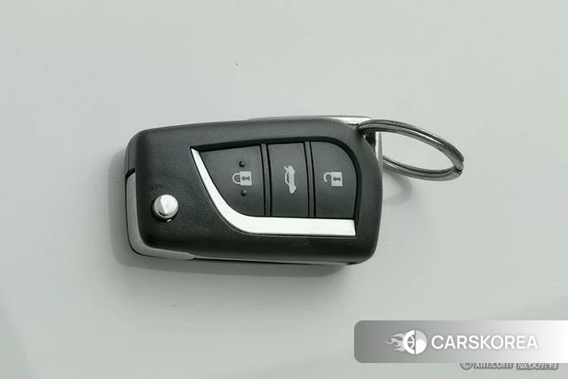 Toyota Corolla id 4210725 из Китая 9