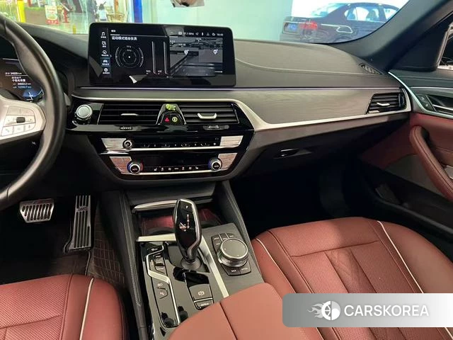 BMW 5 series PHEV id 4274661 из Китая 9